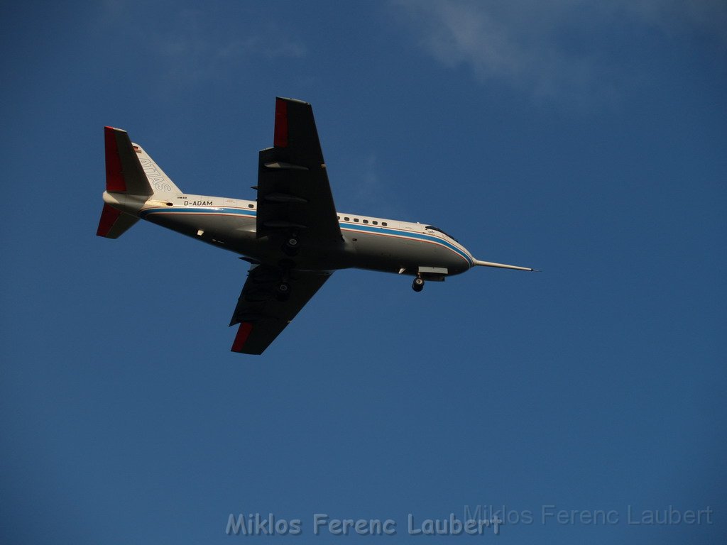 Warten auf den Airbus 380 Koeln Bonn P266.JPG